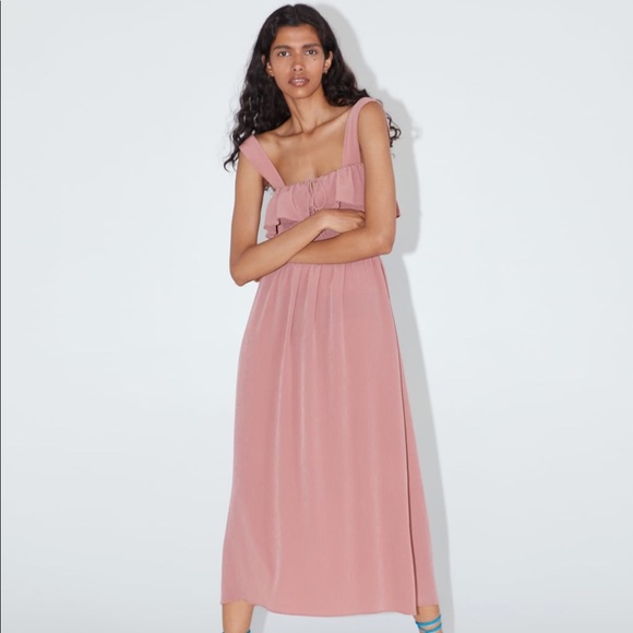 Zara dress with elastic waistband in faded pink. - Picture 1 of 4